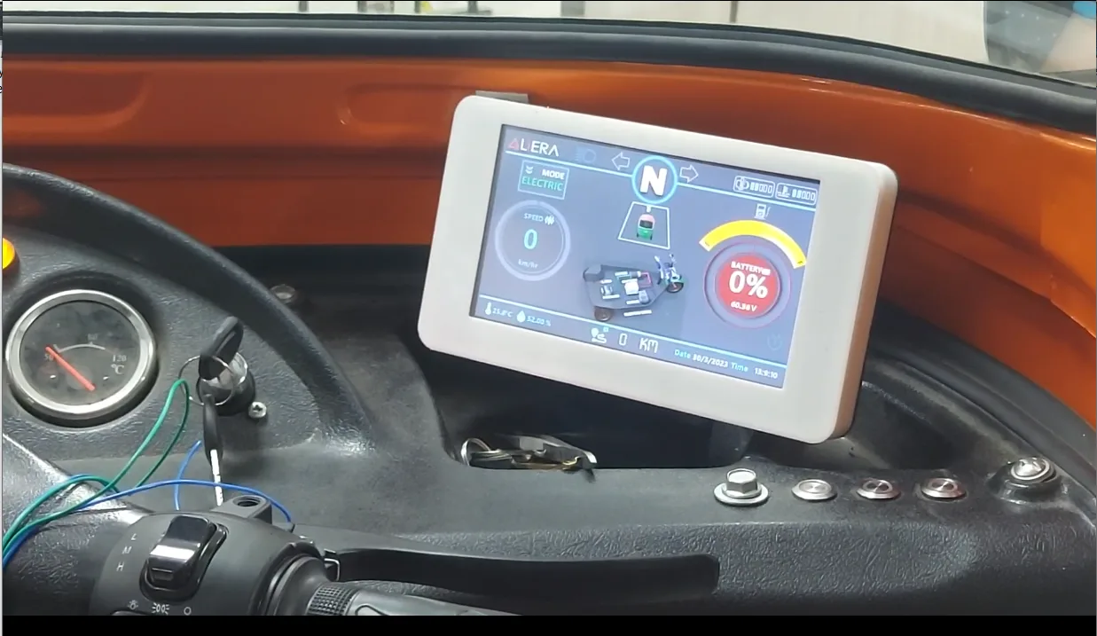 Hybrid-mode driver display installed in a test vehicle